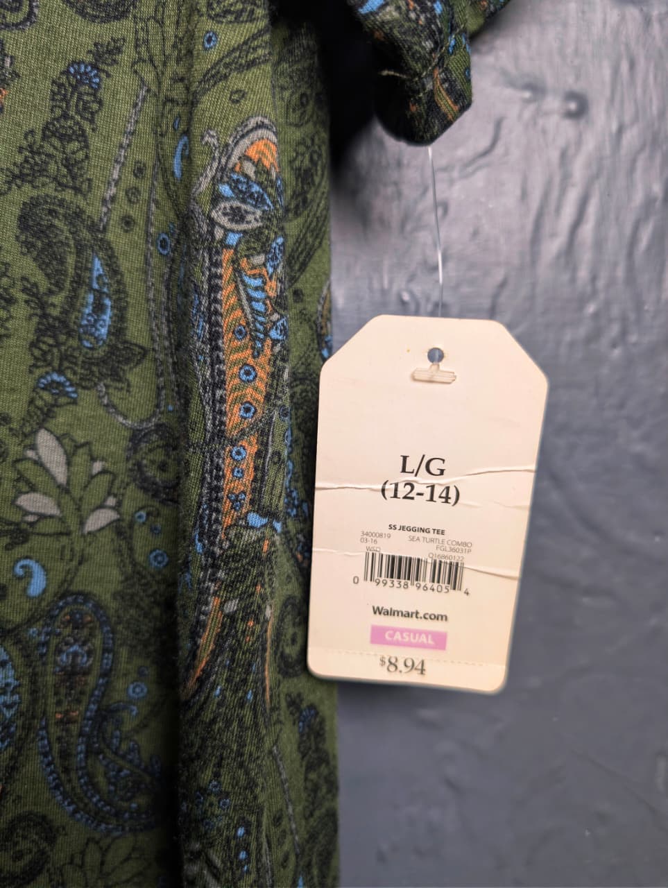 Brand New paisley print t-shirt from Faded Glory.