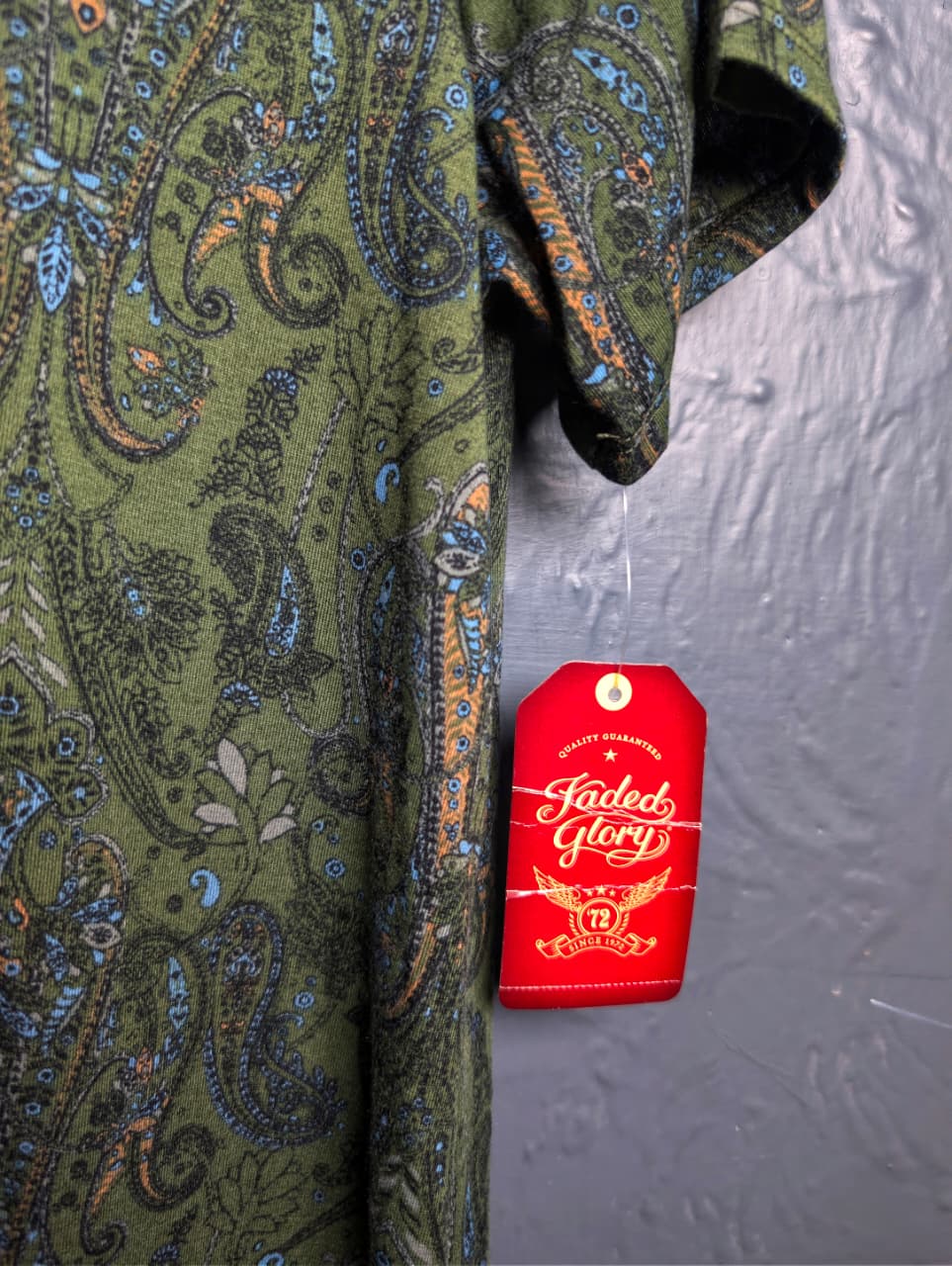 Brand New paisley print t-shirt from Faded Glory.