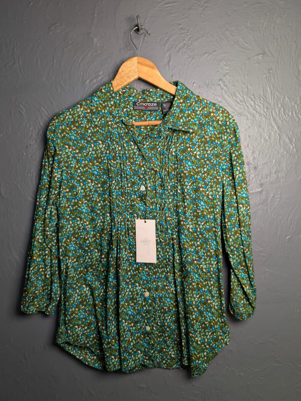 Women's floral-printed button down shirt