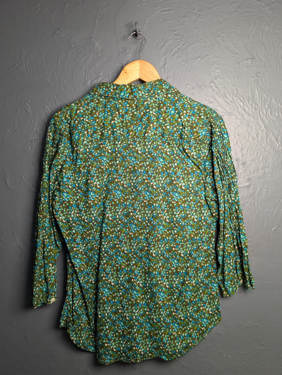 Women's floral-printed button down shirt