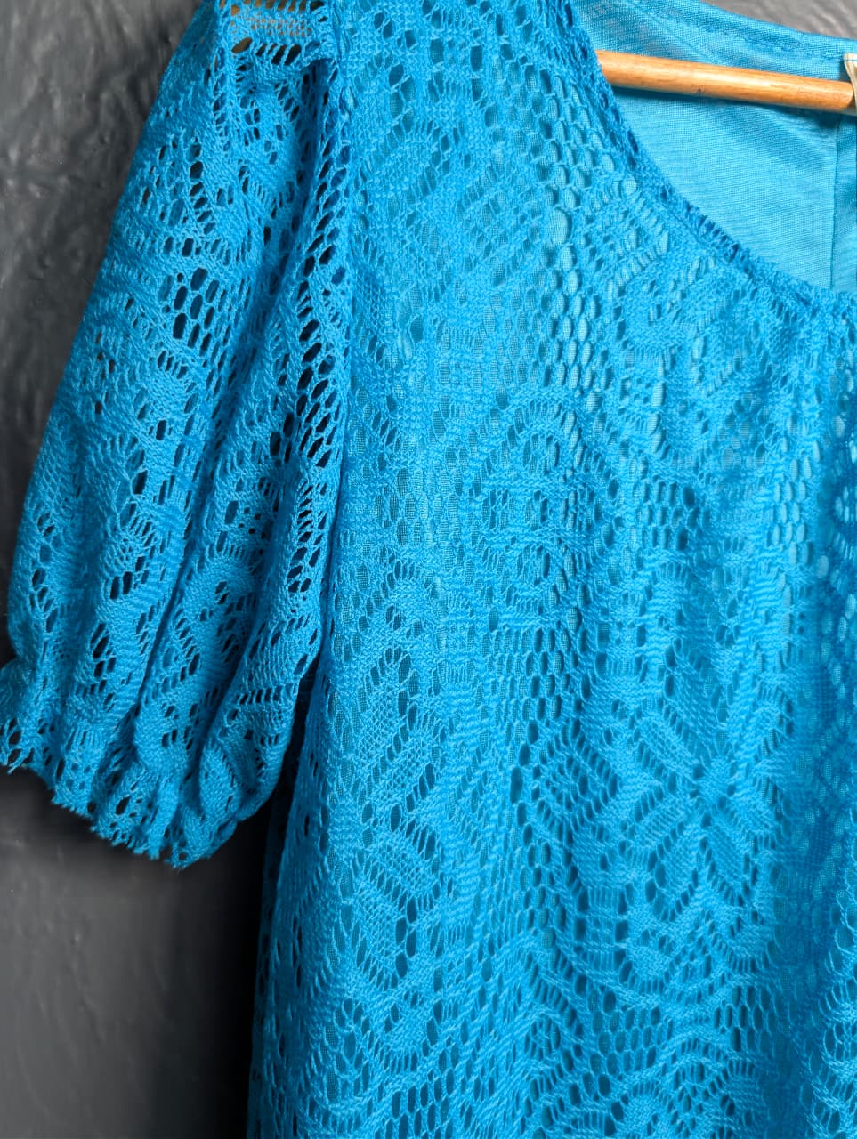 Turquoise blue lace layered short sleeve top