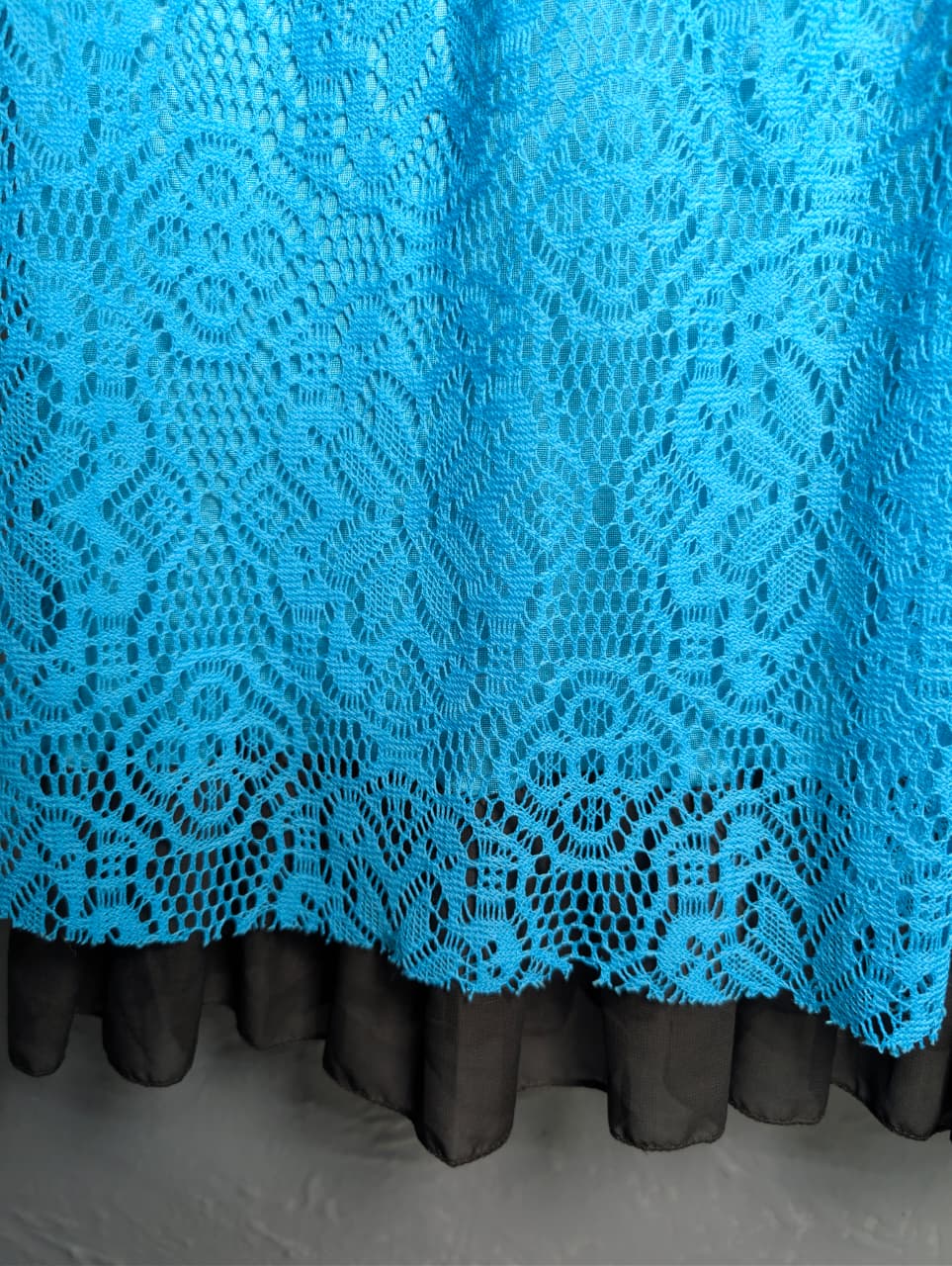 Turquoise blue lace layered short sleeve top