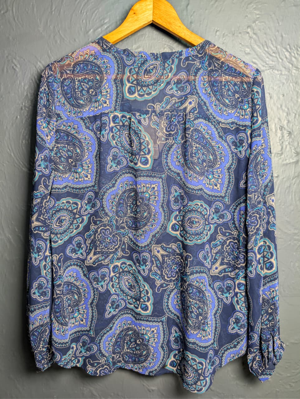 Ann Taylor blue paisley print long-sleeve blouse