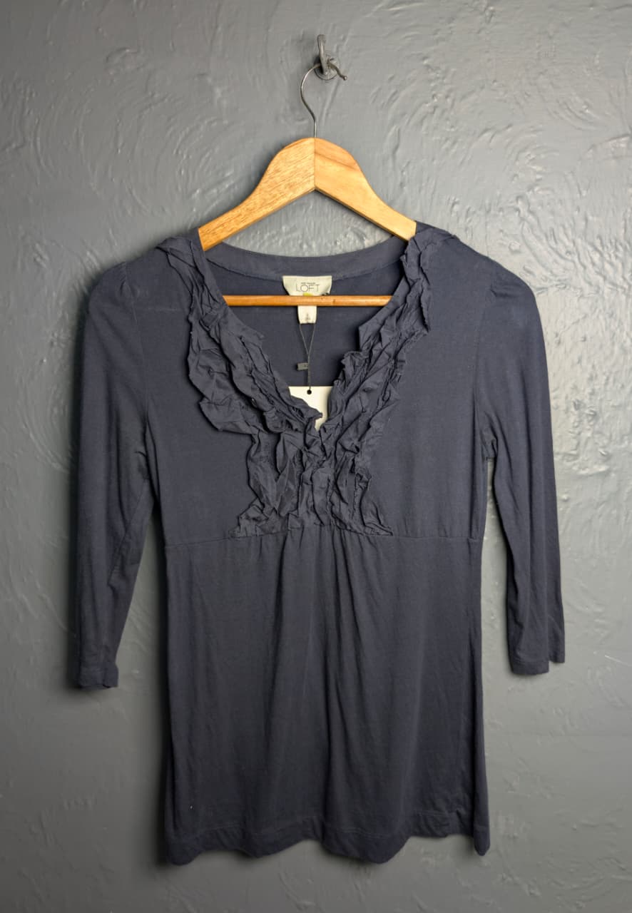 Women's LOFT navy blue three-quarter sleeve top