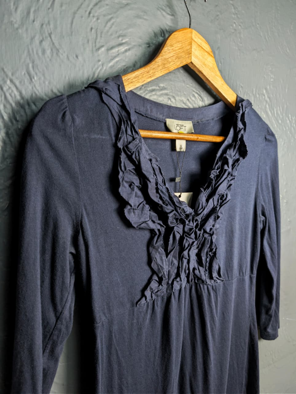 Women's LOFT navy blue three-quarter sleeve top