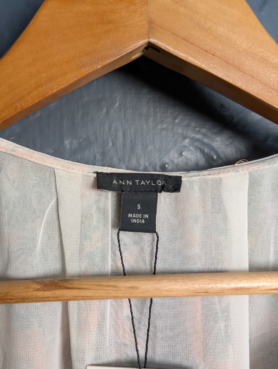 Ann Taylor peach and green floral print blouse