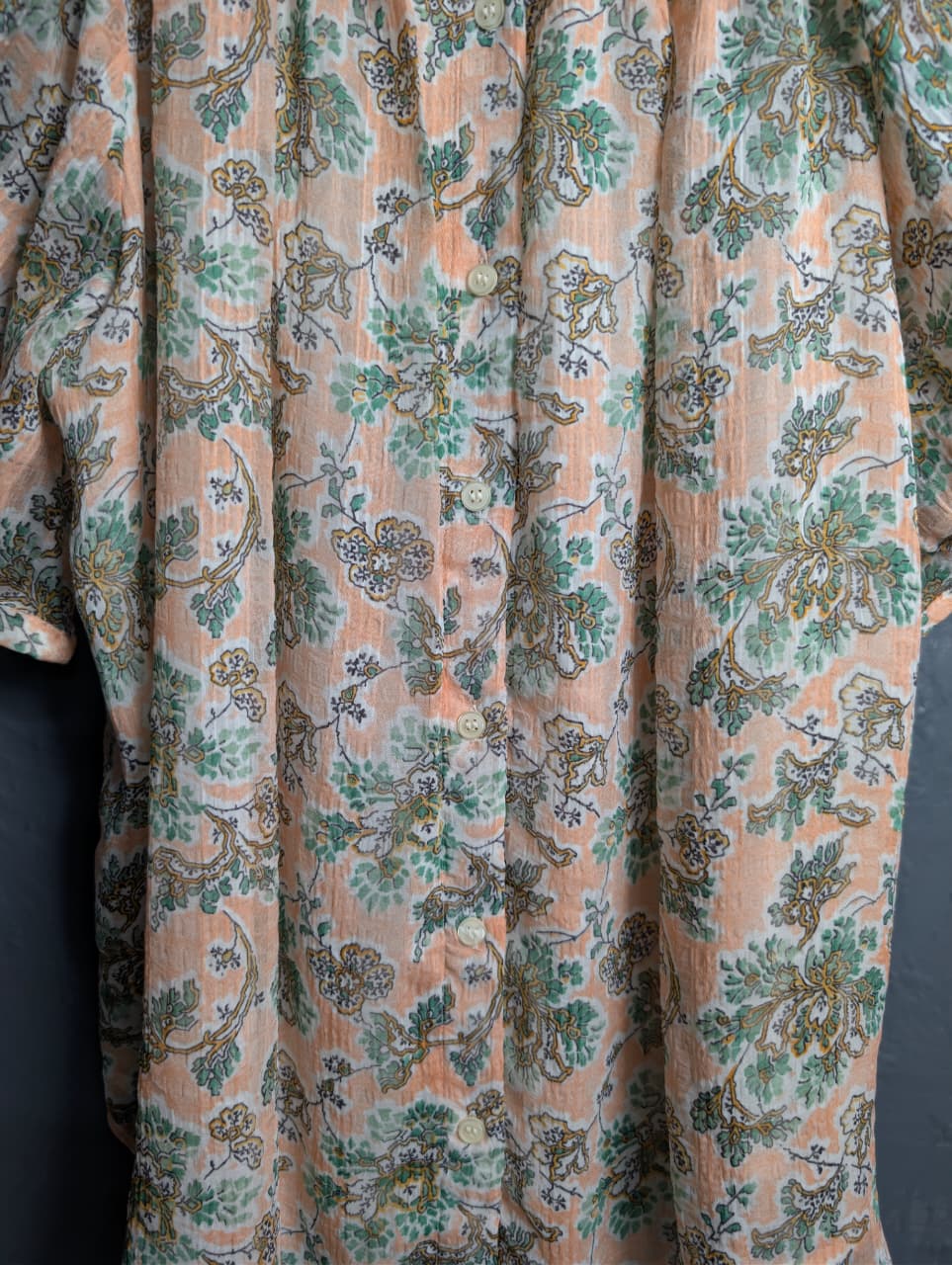 Ann Taylor peach and green floral print blouse