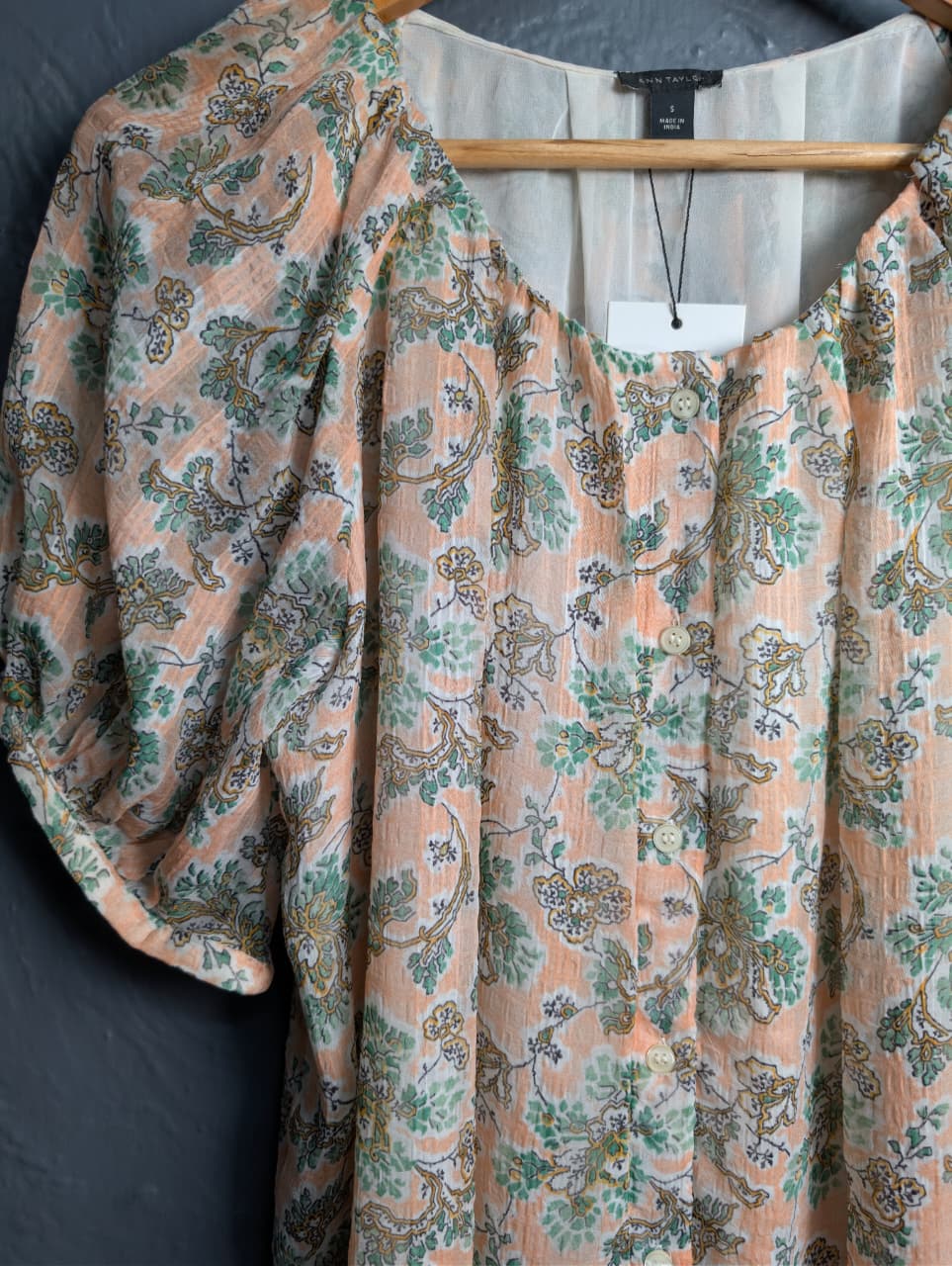 Ann Taylor peach and green floral print blouse