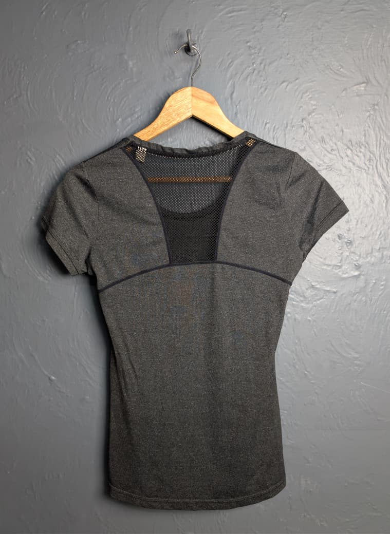 Under Armour Women's HeatGear short-sleeve athletic t-shirt