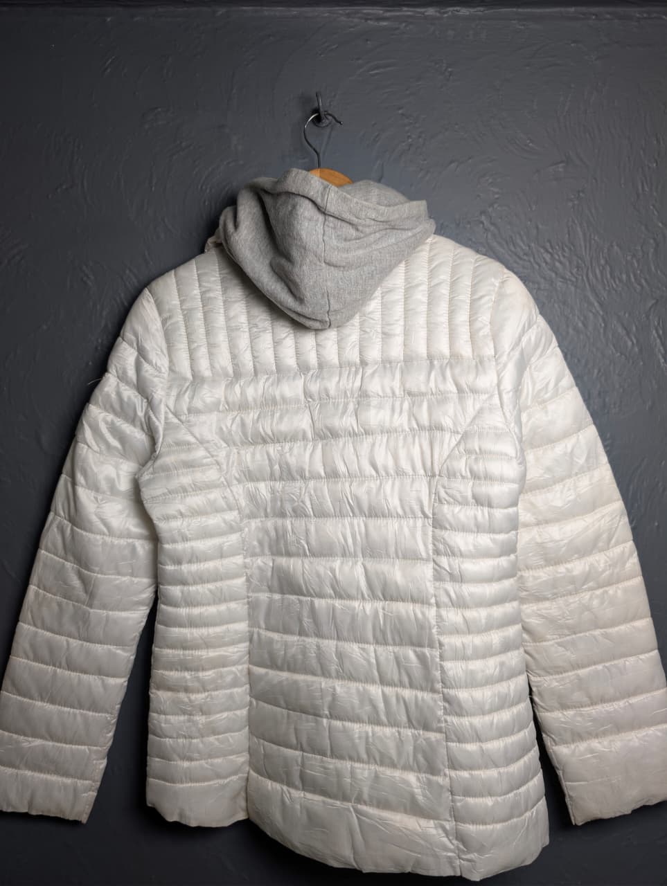 Women's GUESS White hooded packable puffer jacket